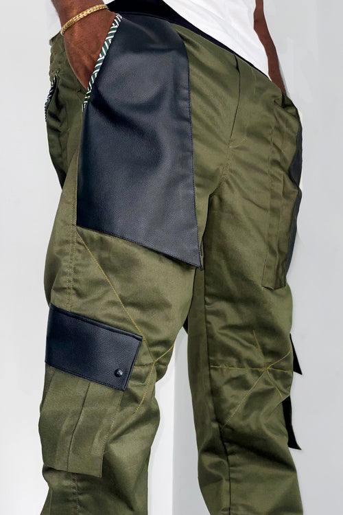 Ashi Epie Cargo Pants with black pockets